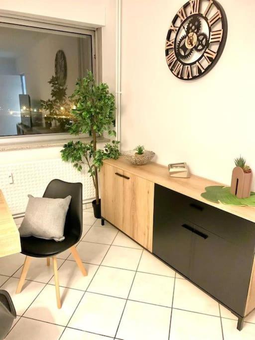 Apartamento Tour De L'Europe, En Plein Centre Avec Parking. Mulhouse Exterior foto